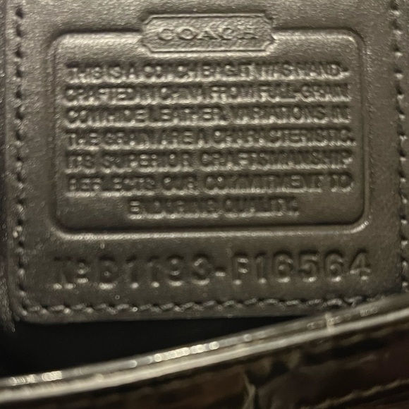 Coach Signature Embossed Black Patent Leather Tote Shoulder Bag Satchel F16564 - Picture 11 of 12